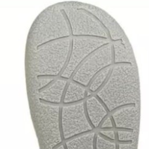 Floopi Plaid Black Gray White Knit Terry-Lined Memory Foam Slippers - Picture 4 of 10